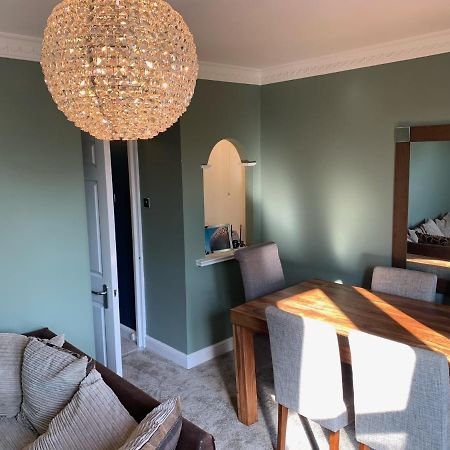 Stylish 2 Bed Penthouse In Trendy Pontcanna Cardiff Exterior photo